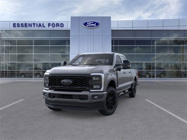 2025 Ford F-350 Lariat photo 2