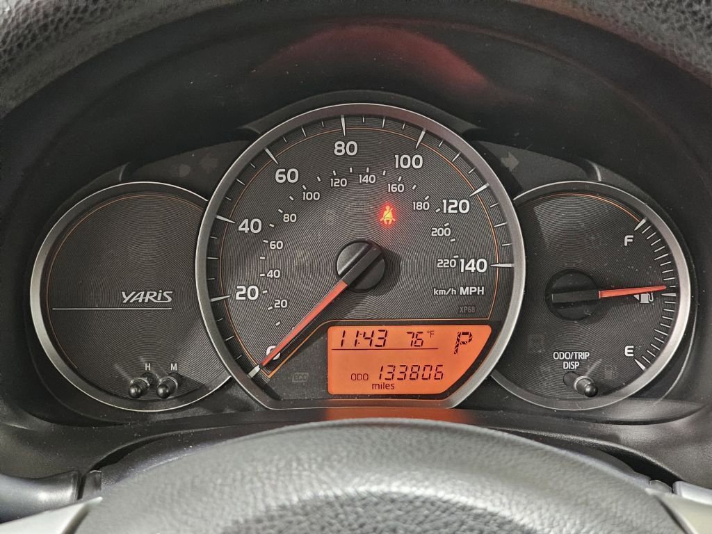 2012 Toyota Yaris LE photo 22
