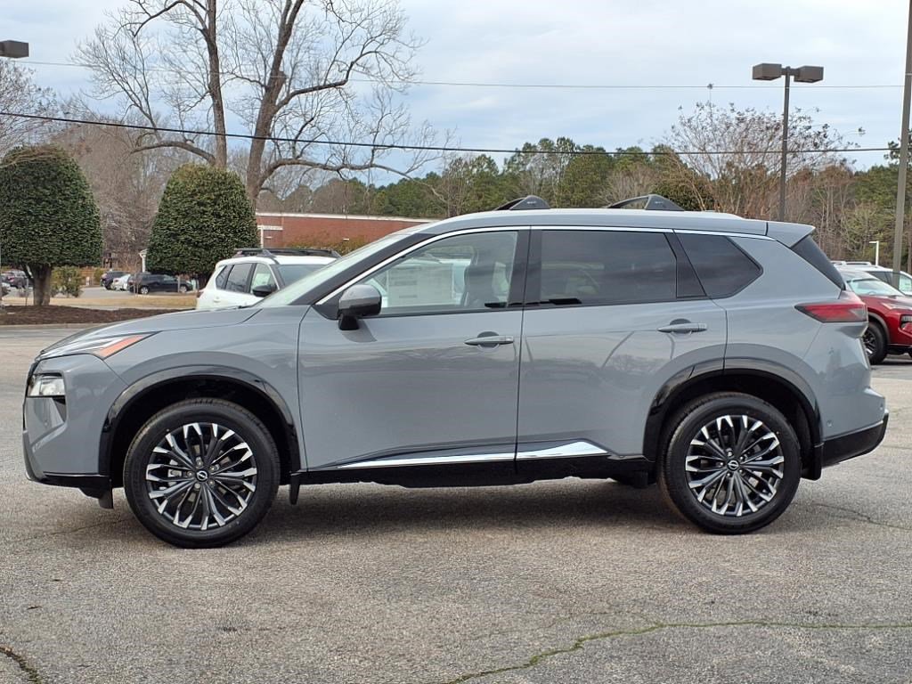 2025 Nissan Rogue Platinum photo 4