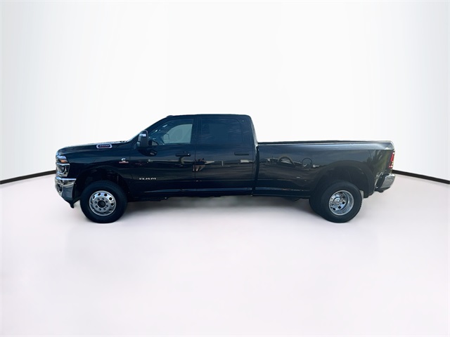 2025 Ram 3500 Big Horn photo 3