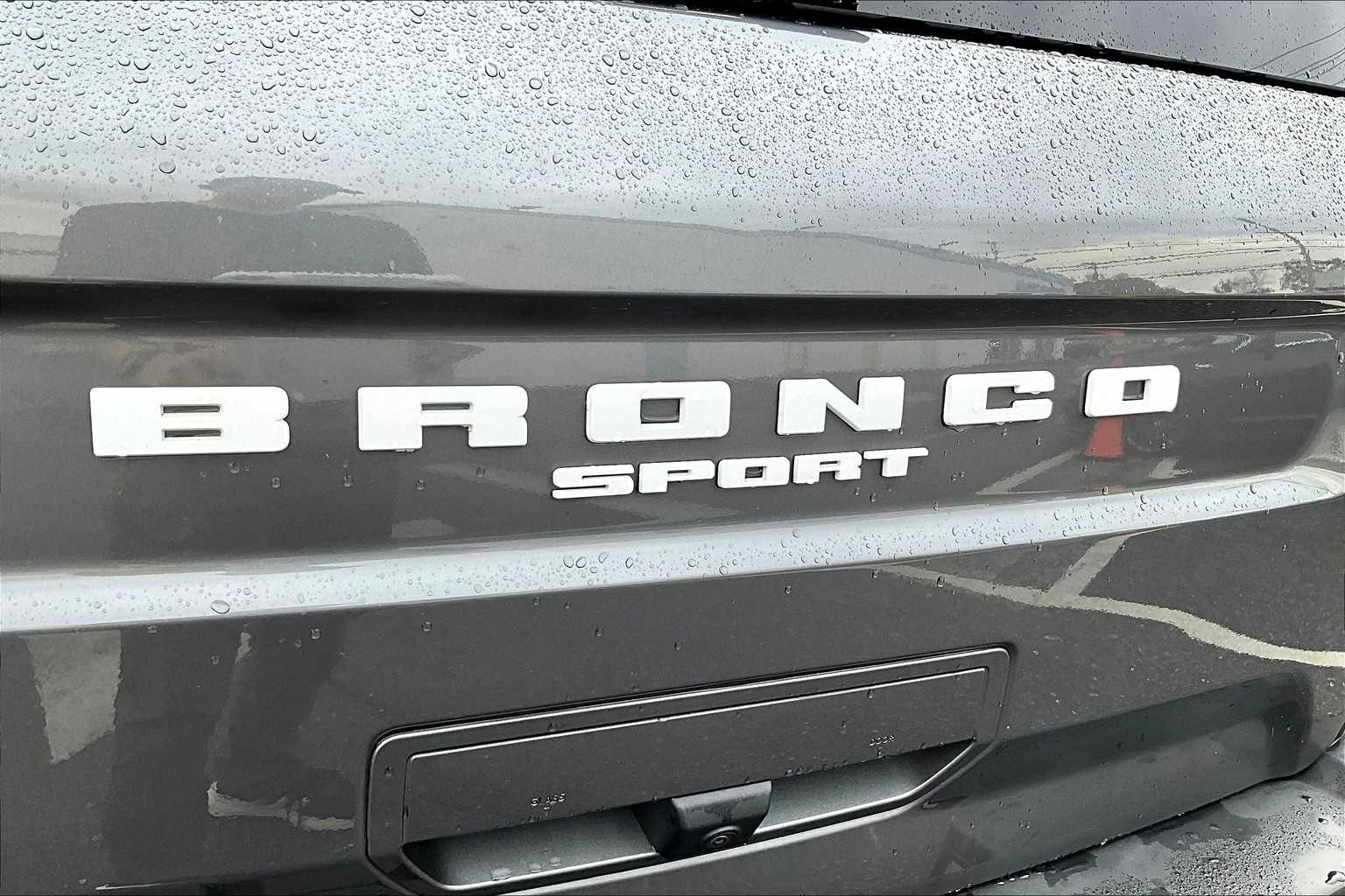 2024 Ford Bronco Sport Outer Banks photo 28