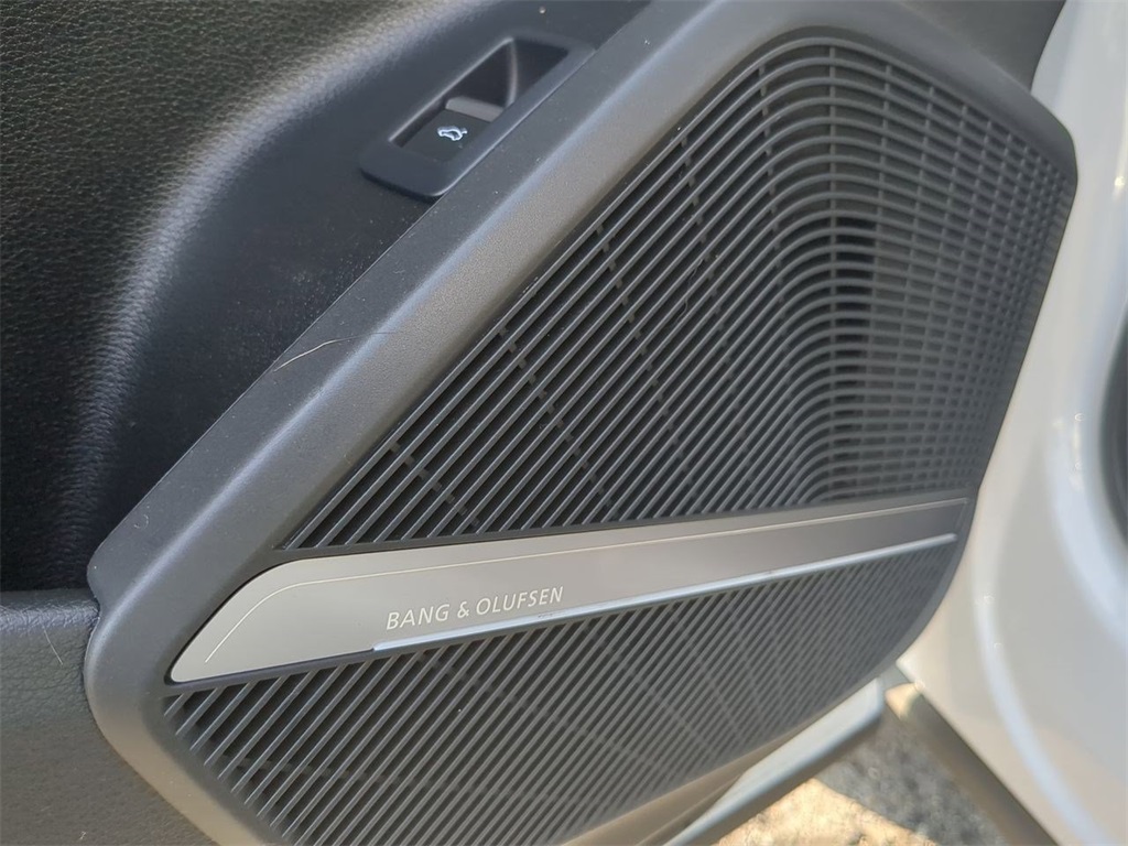 2024 Audi Q5 45 S line Premium photo 9