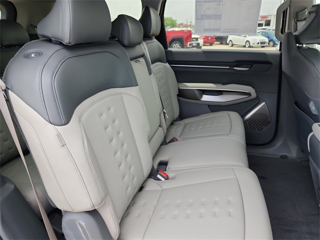 2026 Kia EV9 Wind photo 14