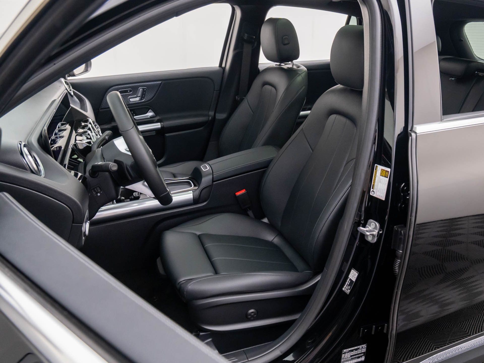 2026 Mercedes Benz GLA 250 4MATIC photo 15