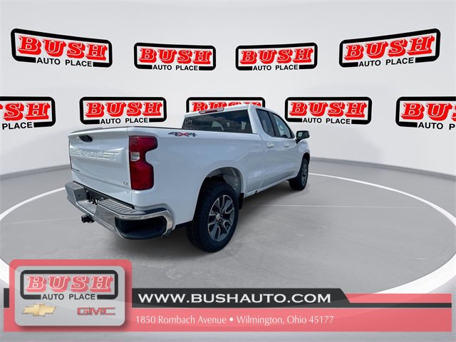 2025 Chevrolet Silverado 1500 LT photo 2