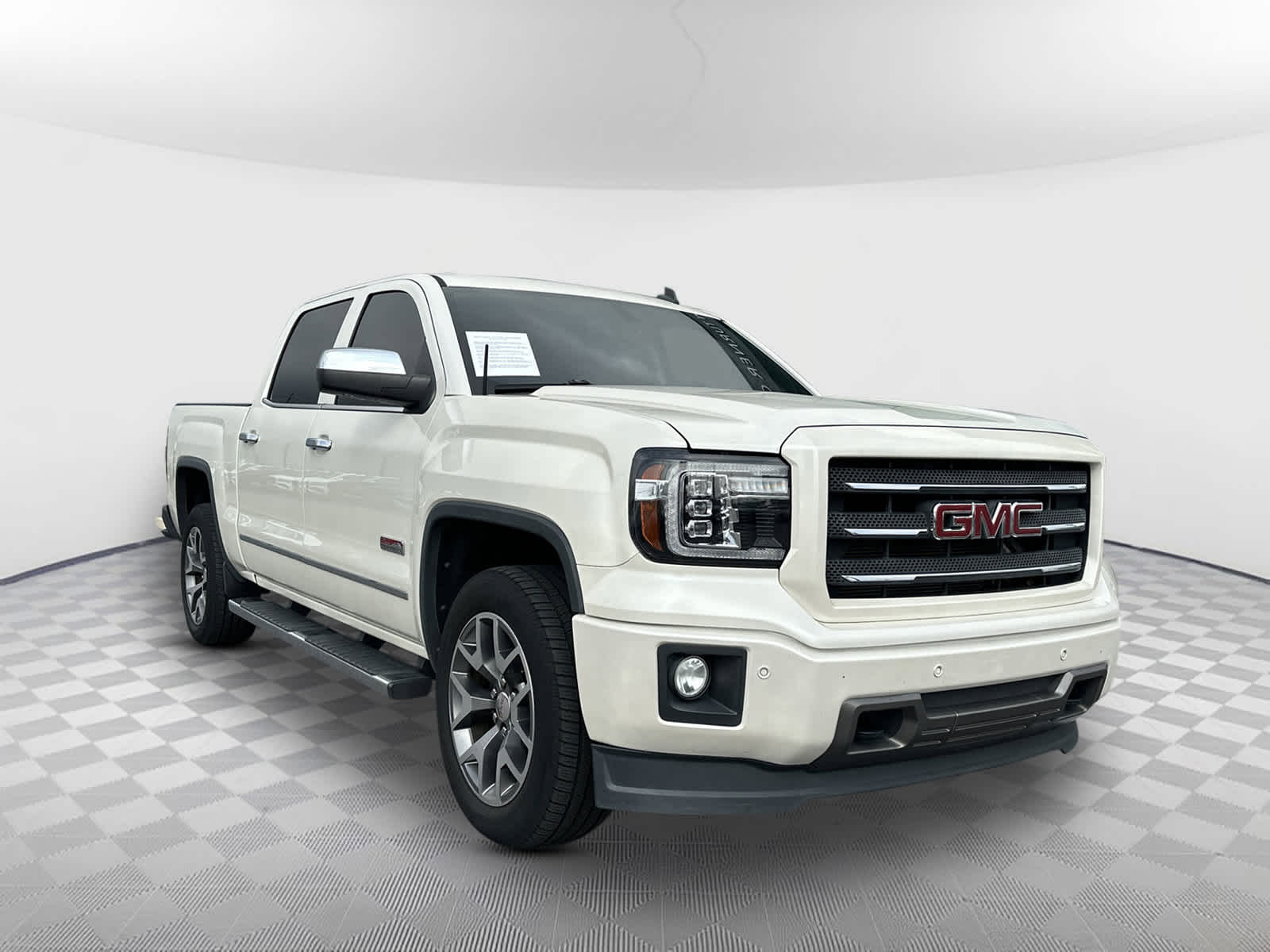 2014 GMC Sierra 1500 SLT's photo