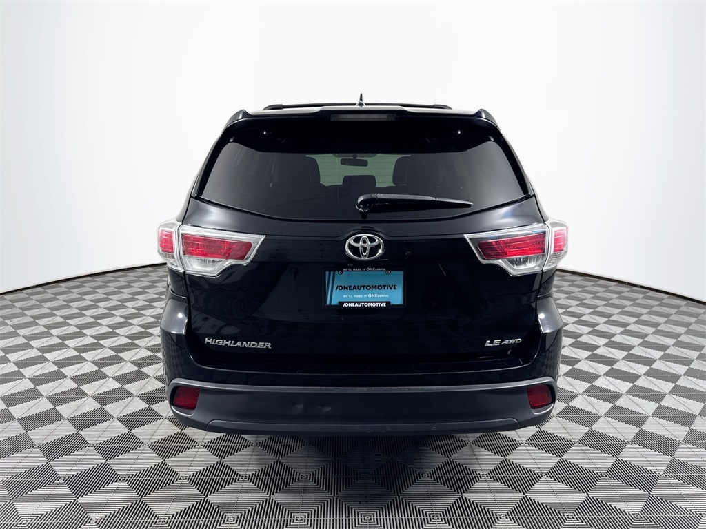 2016 Toyota Highlander LE Plus photo 12