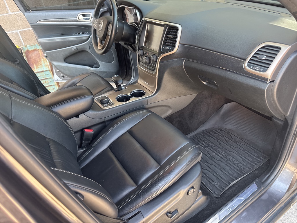 2015 Jeep Grand Cherokee Limited photo 20