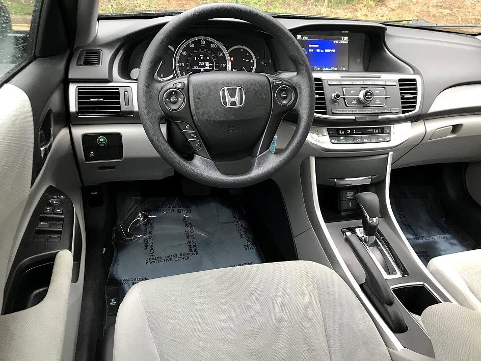2013 Honda Accord LX photo 11