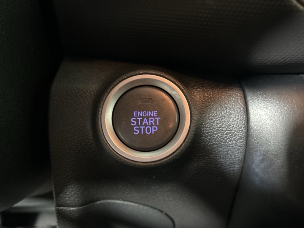 2023 Hyundai Kona SEL photo 18