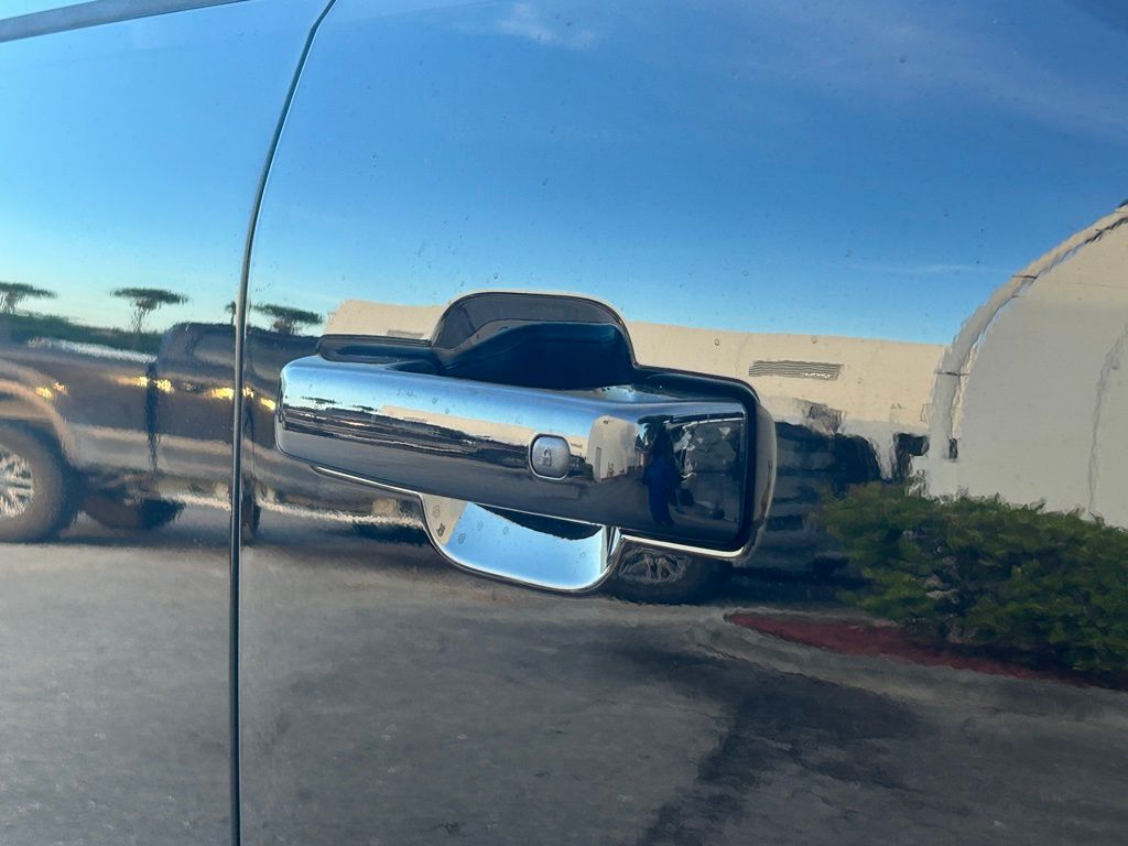 2025 Ford F-250 photo 22