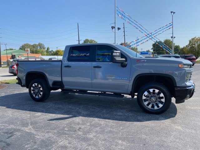 2024 Chevrolet Silverado 2500HD Custom photo 6