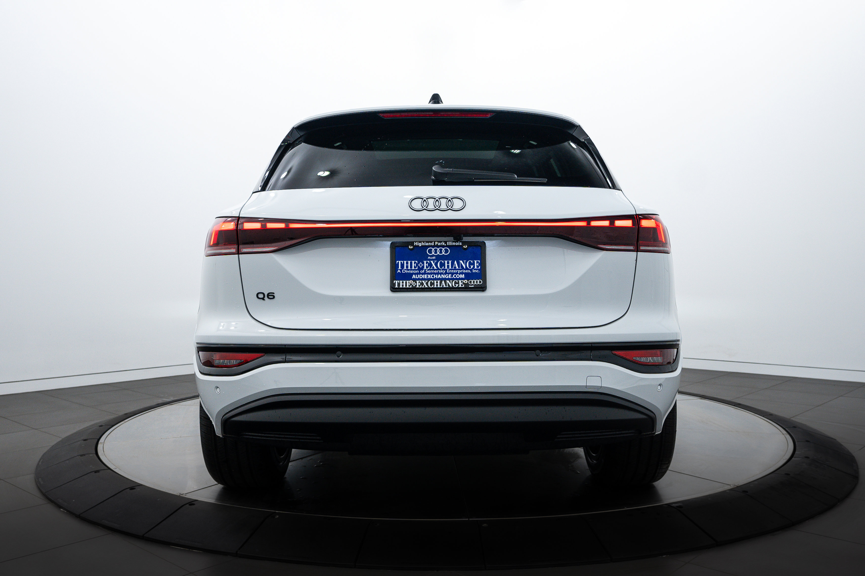 2025 Audi Q6 E-tron Premium Plus photo 16