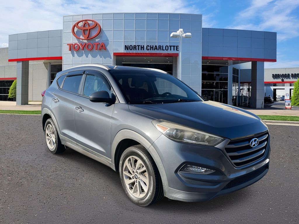 Used 2016 Hyundai Tucson SE with VIN KM8J33A48GU116334 for sale in Huntersville, NC