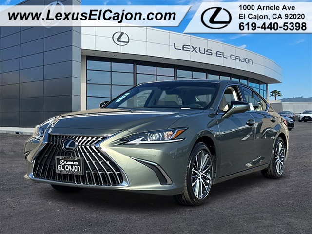 2025 Lexus ES 350's photo