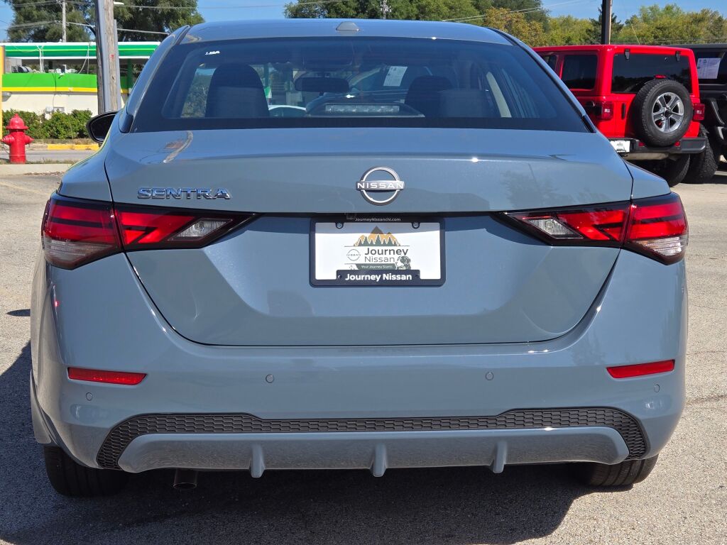 2025 Nissan Sentra SV photo 9