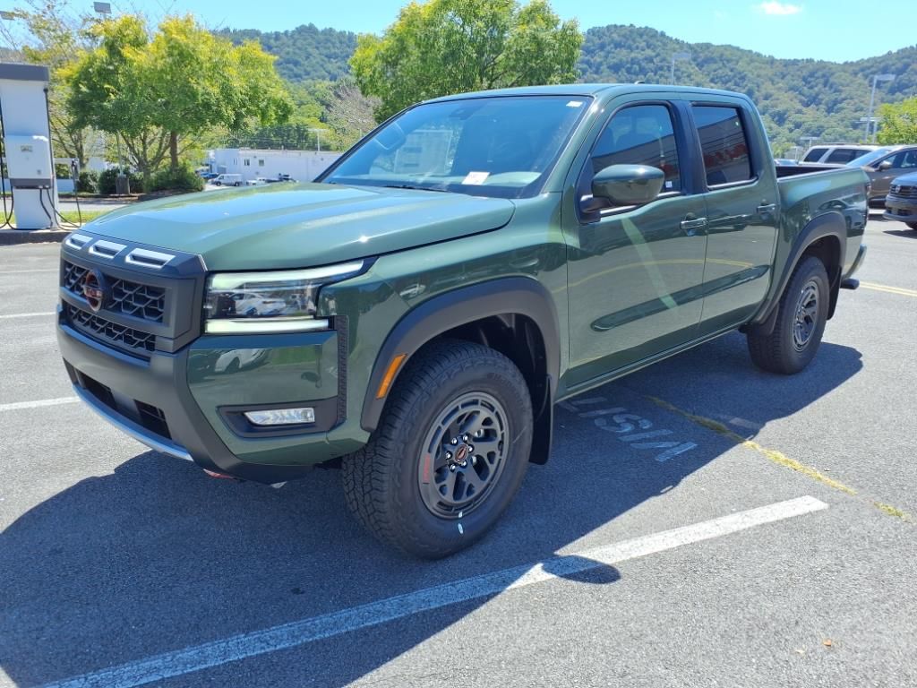 2025 Nissan Frontier Crew Cab PRO-4X photo 7