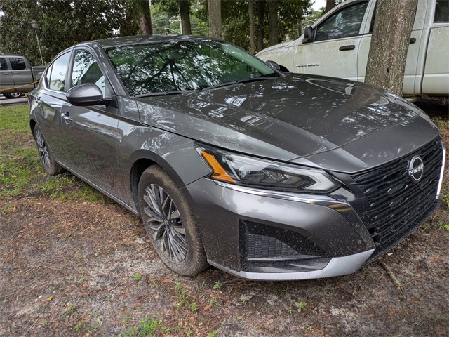 2023 Nissan Altima 2.5 SV photo 3