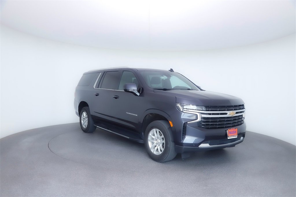 2023 Chevrolet Suburban LT photo 11