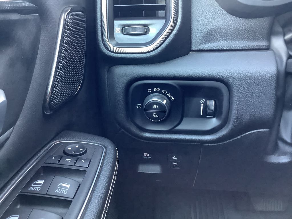 2024 Ram 1500 Rebel photo 12