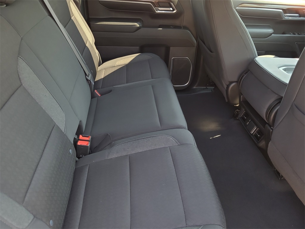 2024 Chevrolet Silverado 1500 LT photo 12