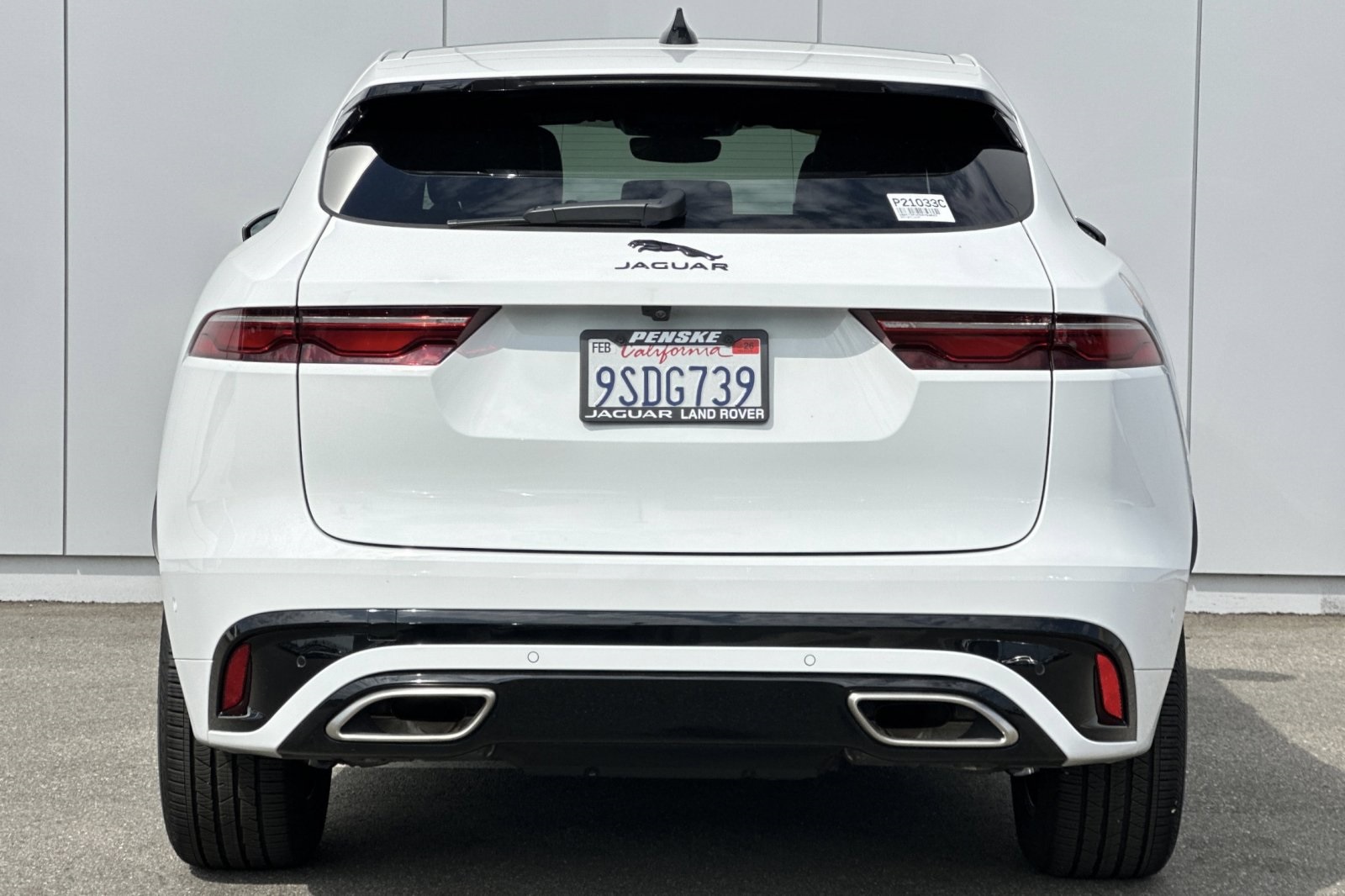 2025 Jaguar F-PACE P400 R-Dynamic S photo 3