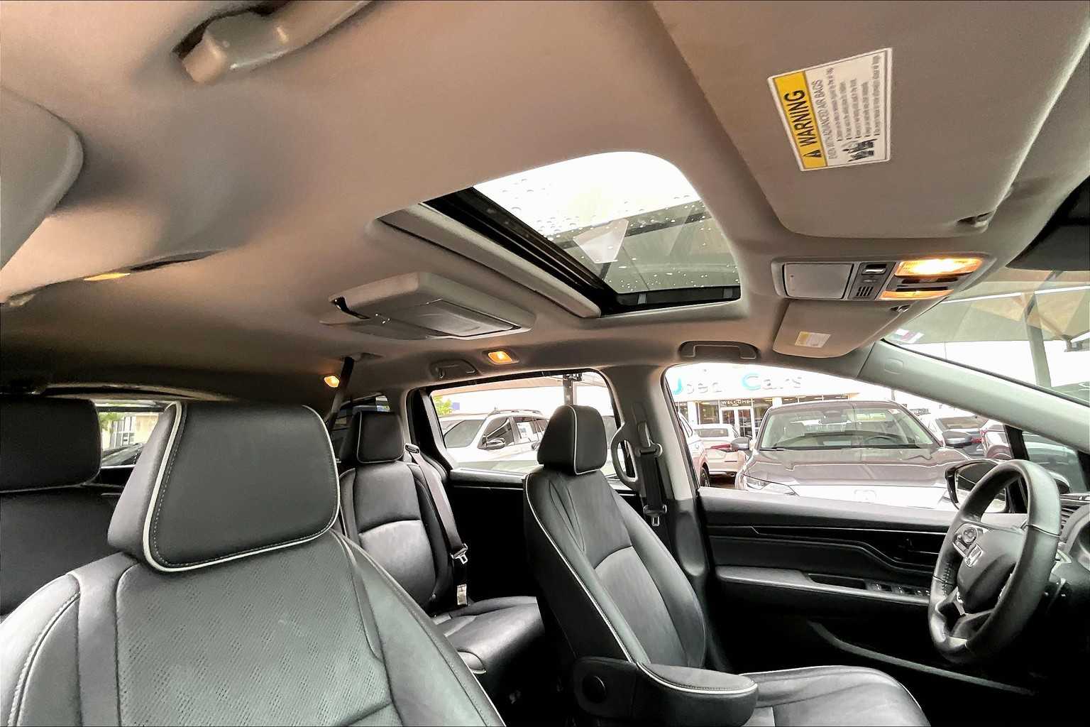 2023 Honda Odyssey Elite photo 12