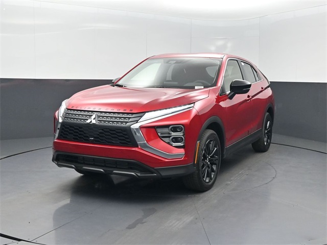 2026 Mitsubishi Eclipse Cross LE's photo