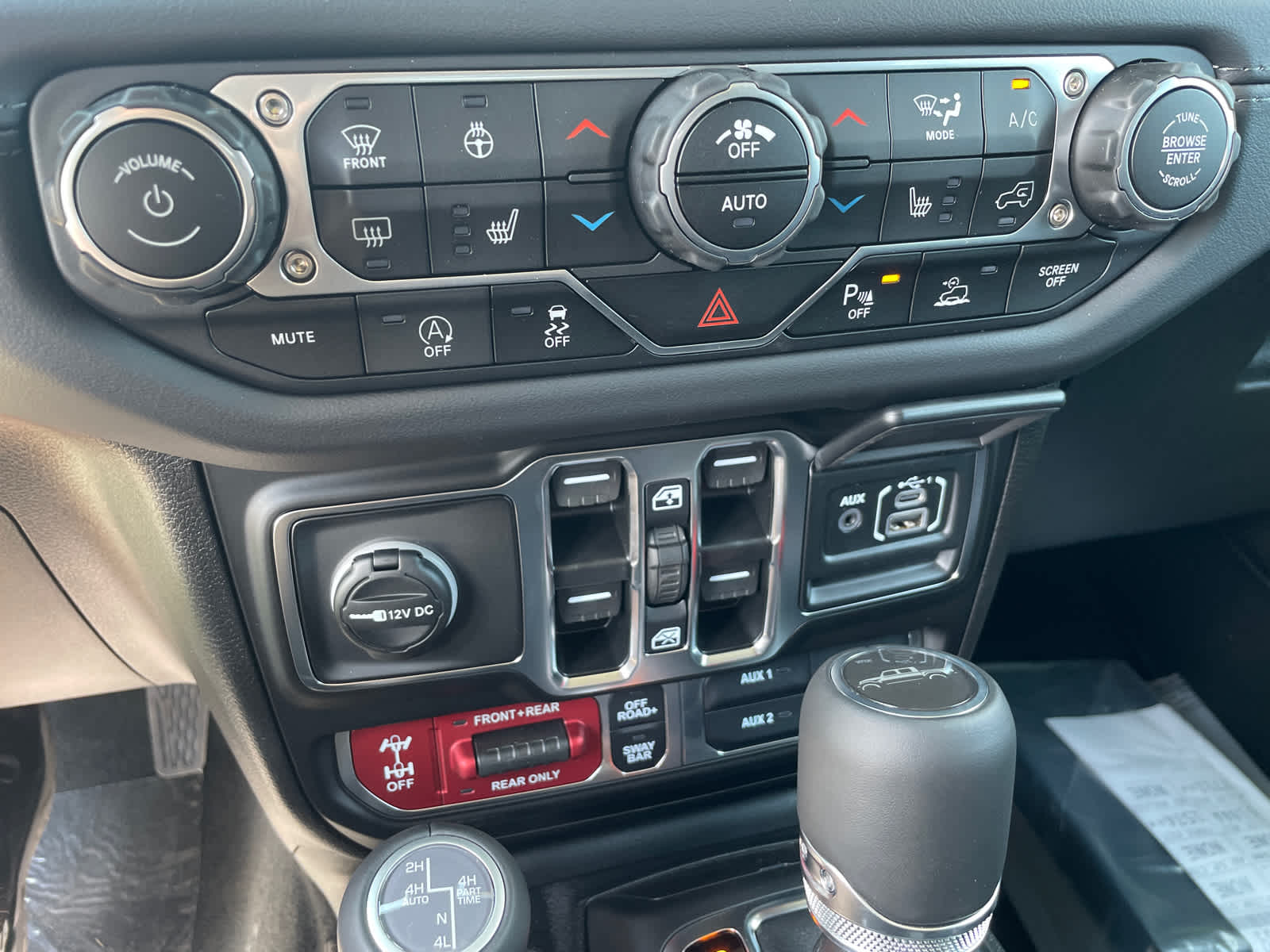 2025 Jeep Gladiator Rubicon photo 25