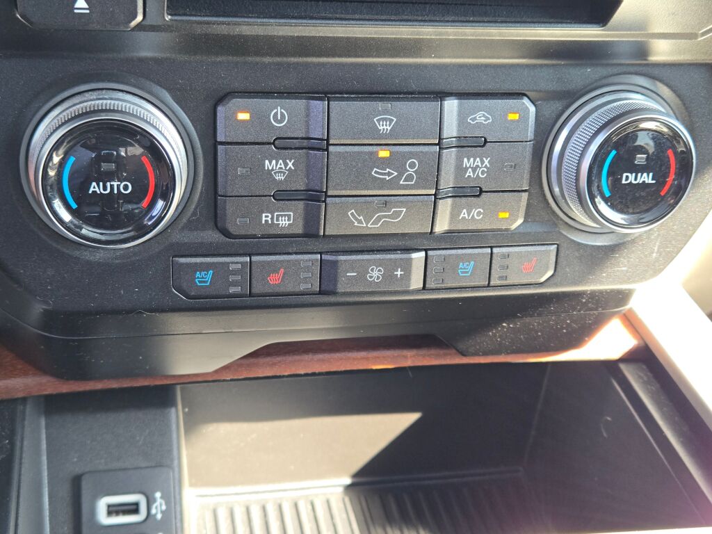 2017 Ford F-150 King Ranch photo 32