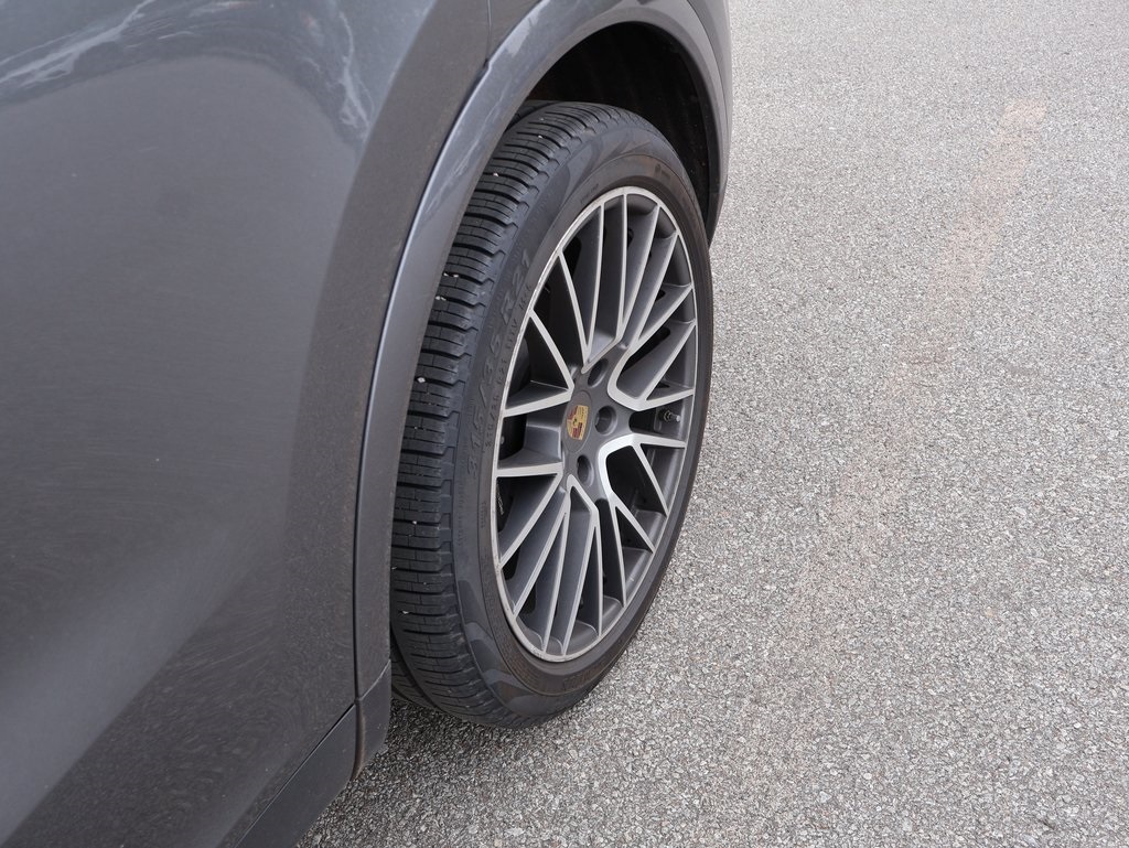 2020 Porsche Cayenne photo 21
