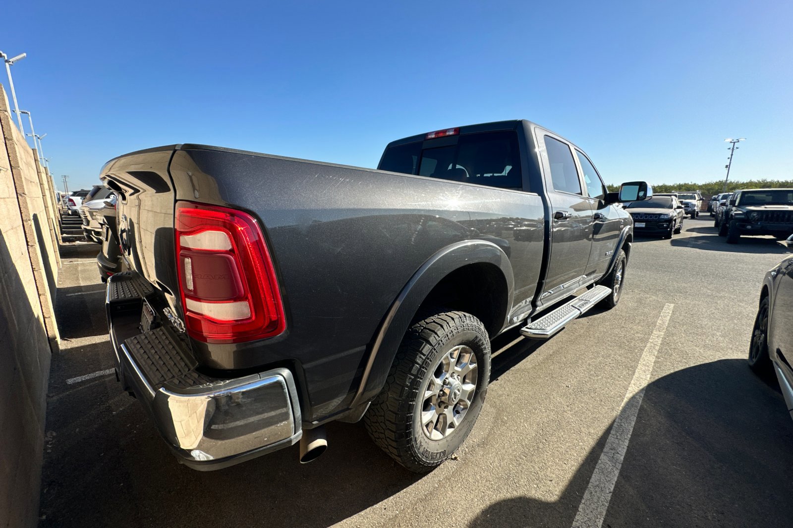 2022 Ram 2500 Laramie photo 3