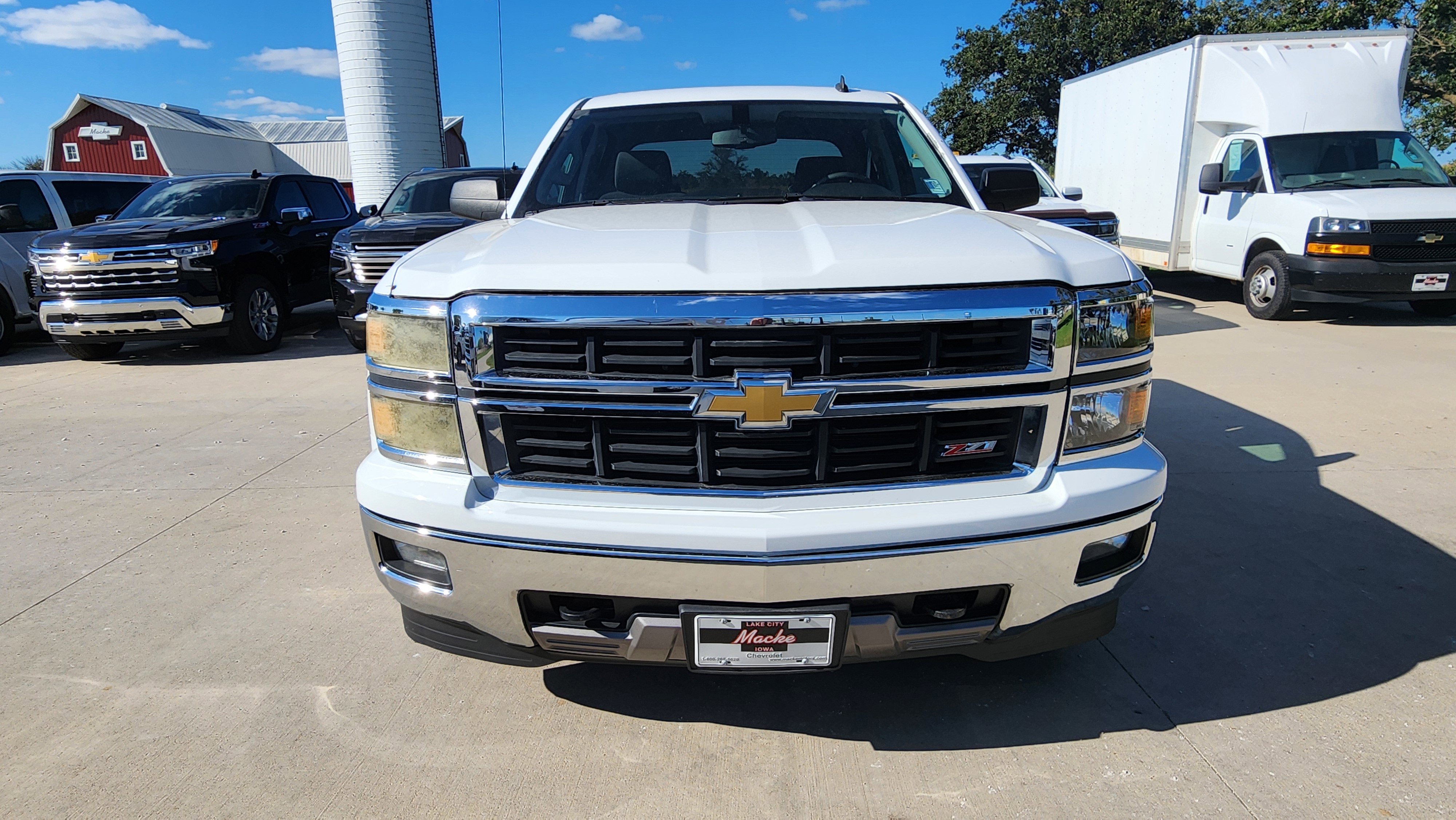 Used 2014 Chevrolet Silverado 1500 LT with VIN 3GCUKREC6EG430475 for sale in Lake City, IA