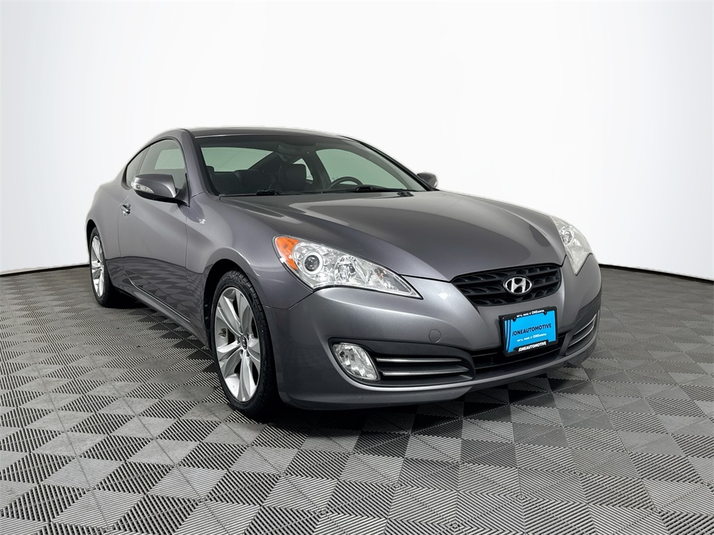 2012 Hyundai Genesis Coupe 3.8 Grand Touring photo 4