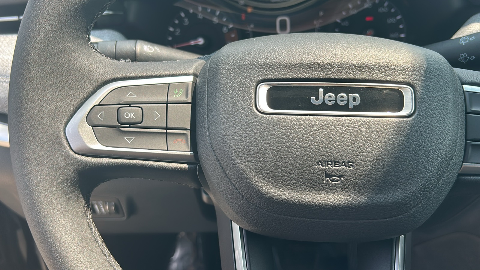2025 Jeep Compass Latitude photo 19