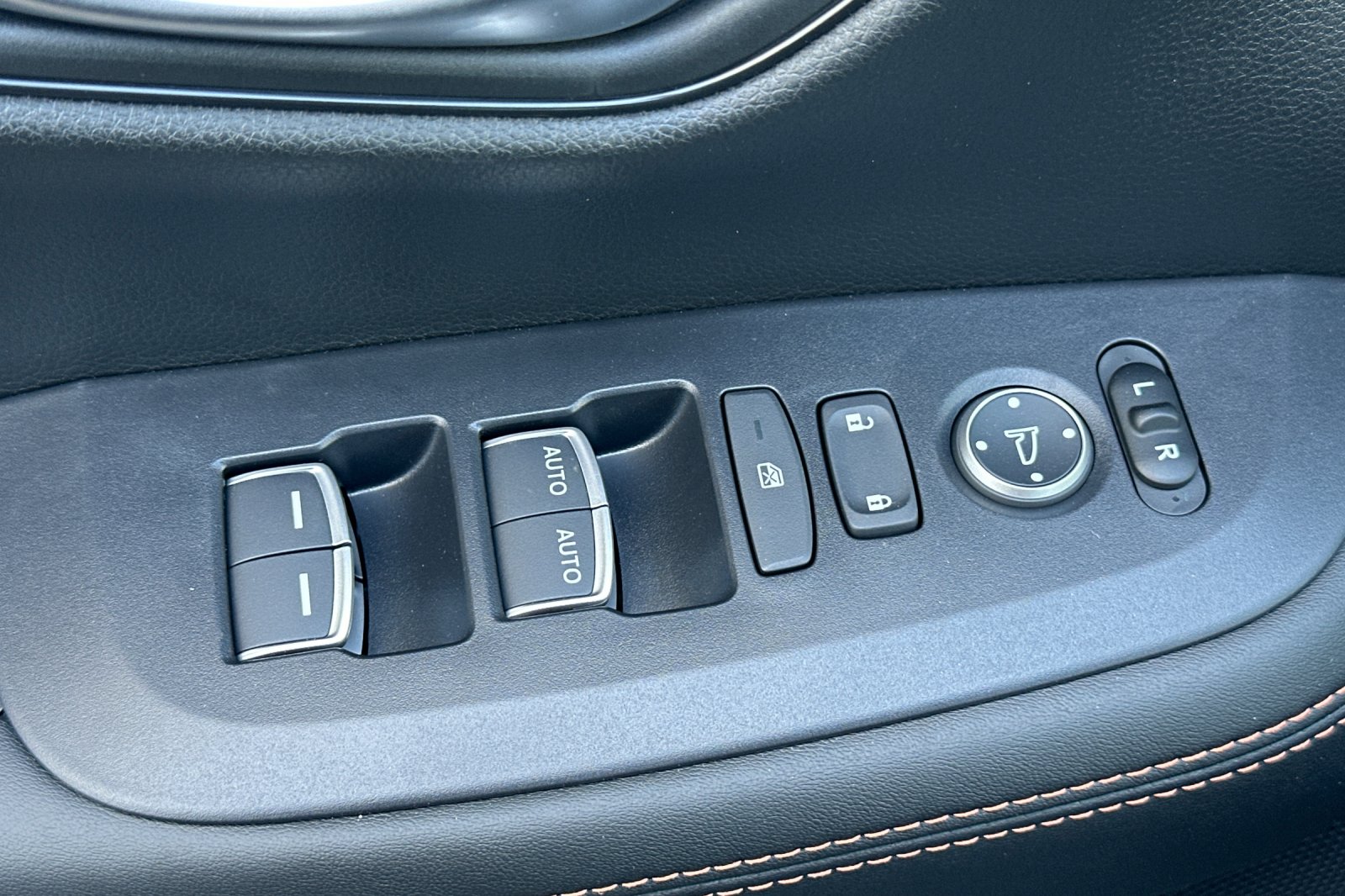 2026 Honda HR-V Sport photo 11