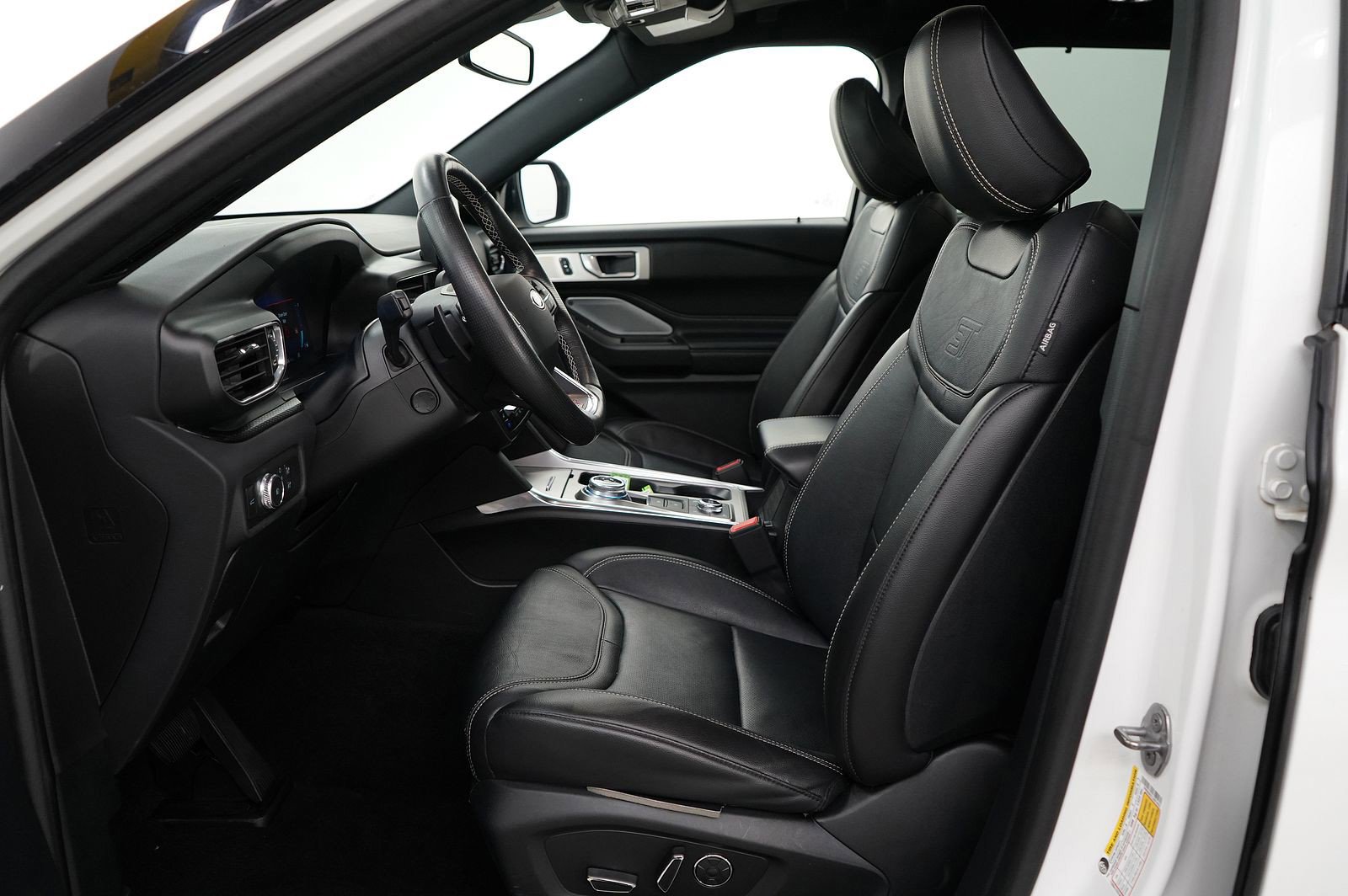 2020 Ford Explorer ST photo 16