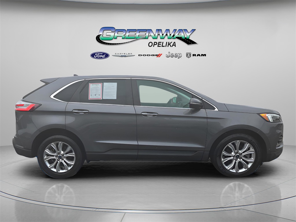 2021 Ford Edge Titanium photo 7