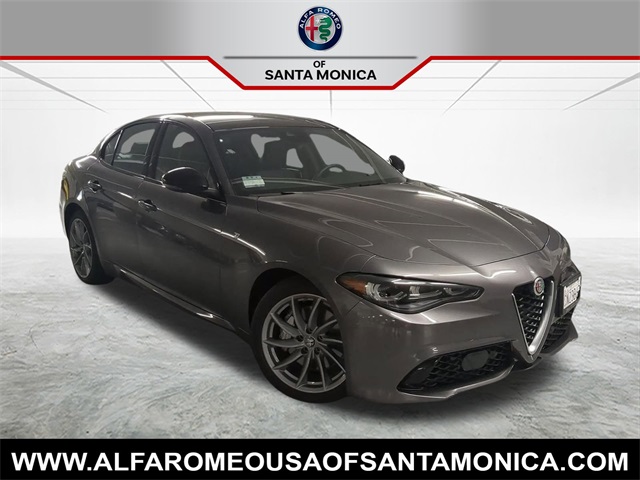 2024 Alfa Romeo Giulia Ti's photo