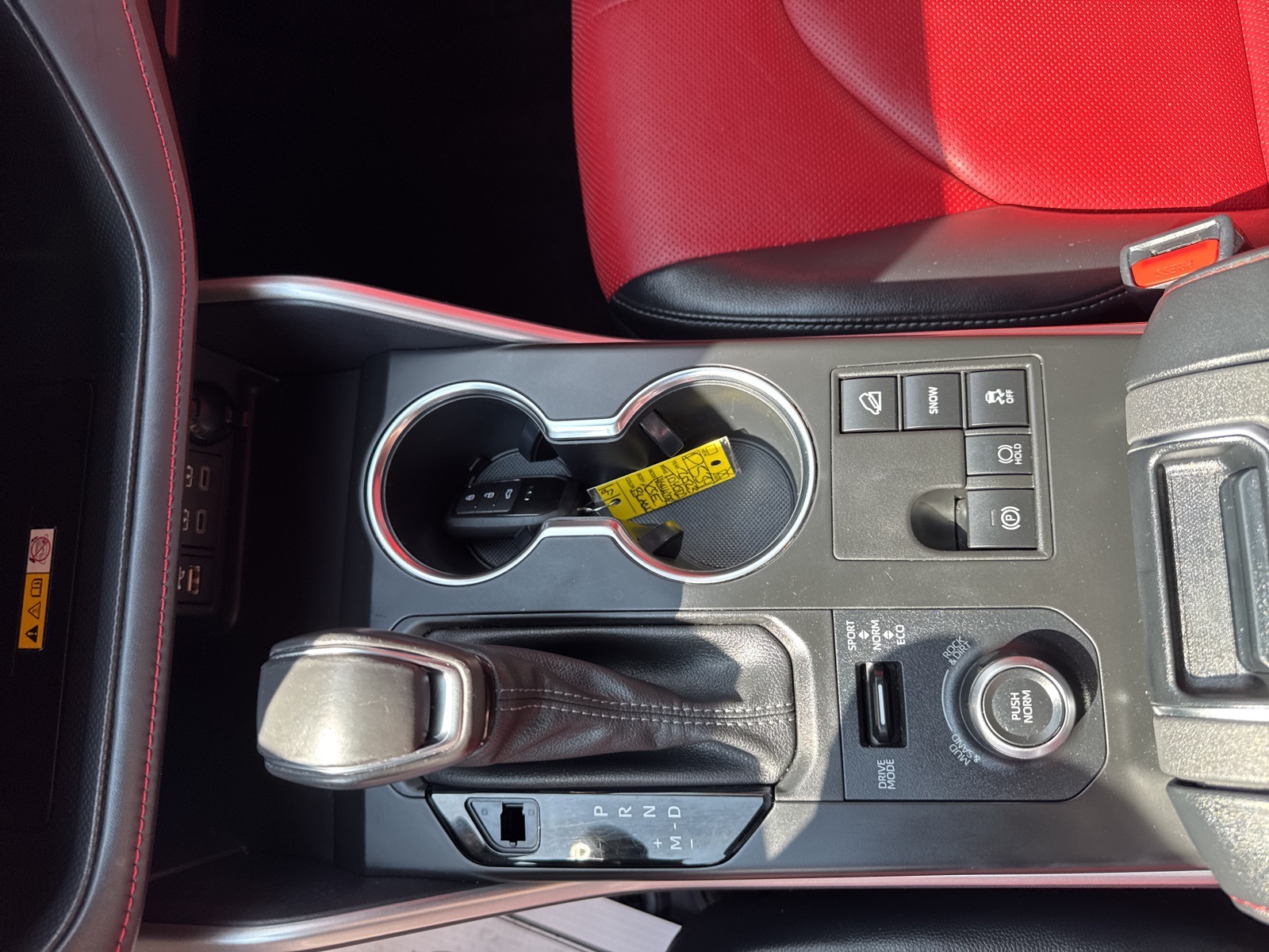 2023 Toyota Highlander XSE photo 12