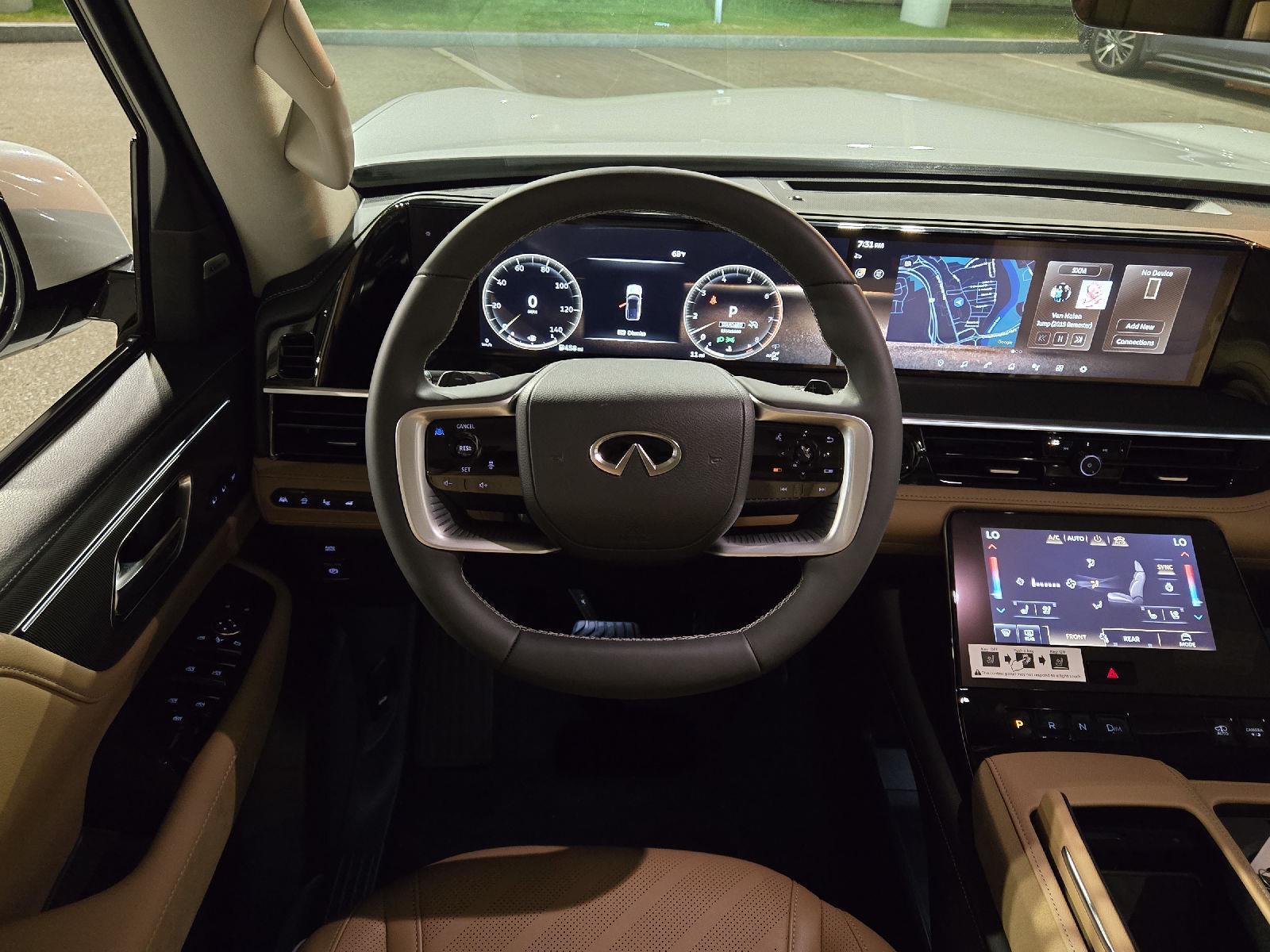 2026 Infiniti QX80 Luxe photo 9