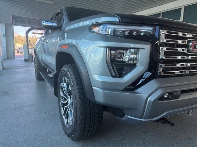 2025 GMC Canyon Denali's photo