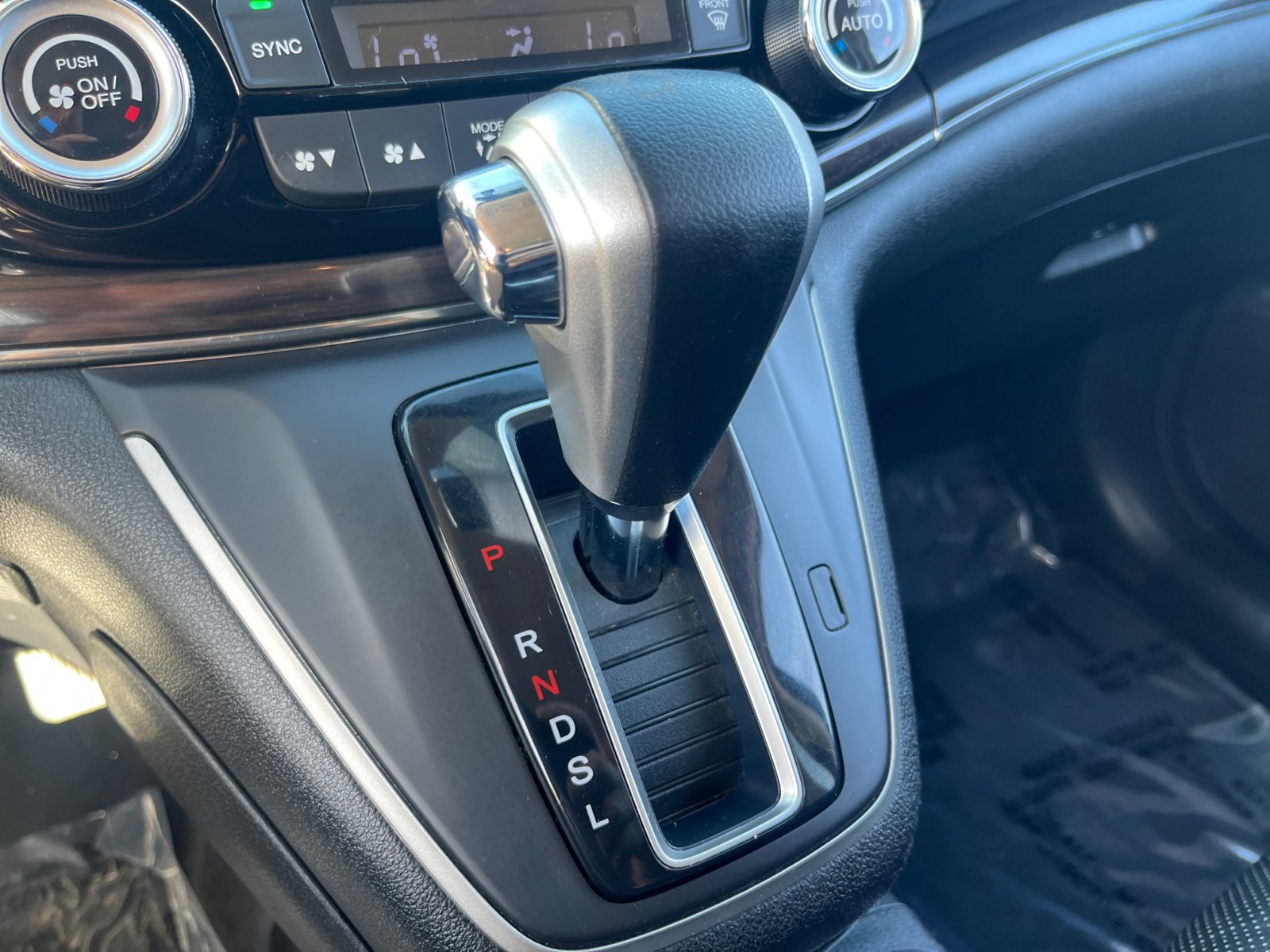 2016 Honda CR-V EX-L photo 21