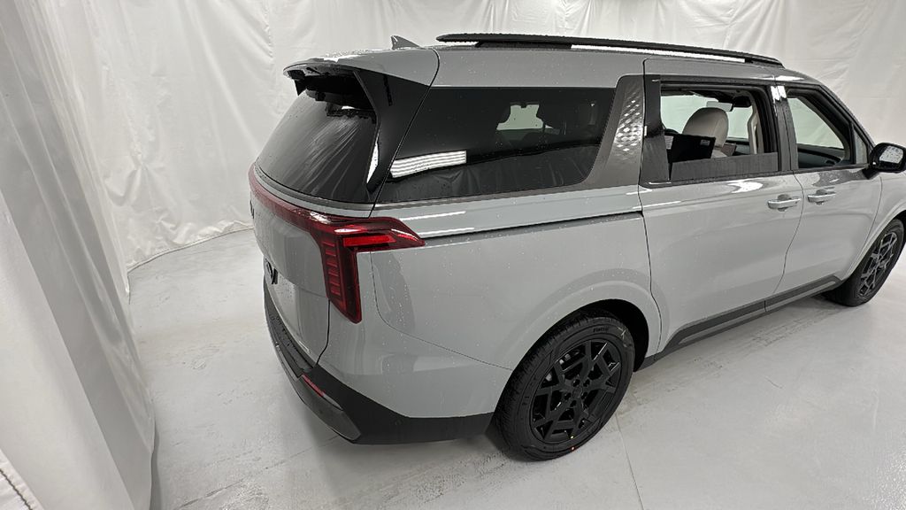 2026 Kia Carnival SX Prestige photo 3
