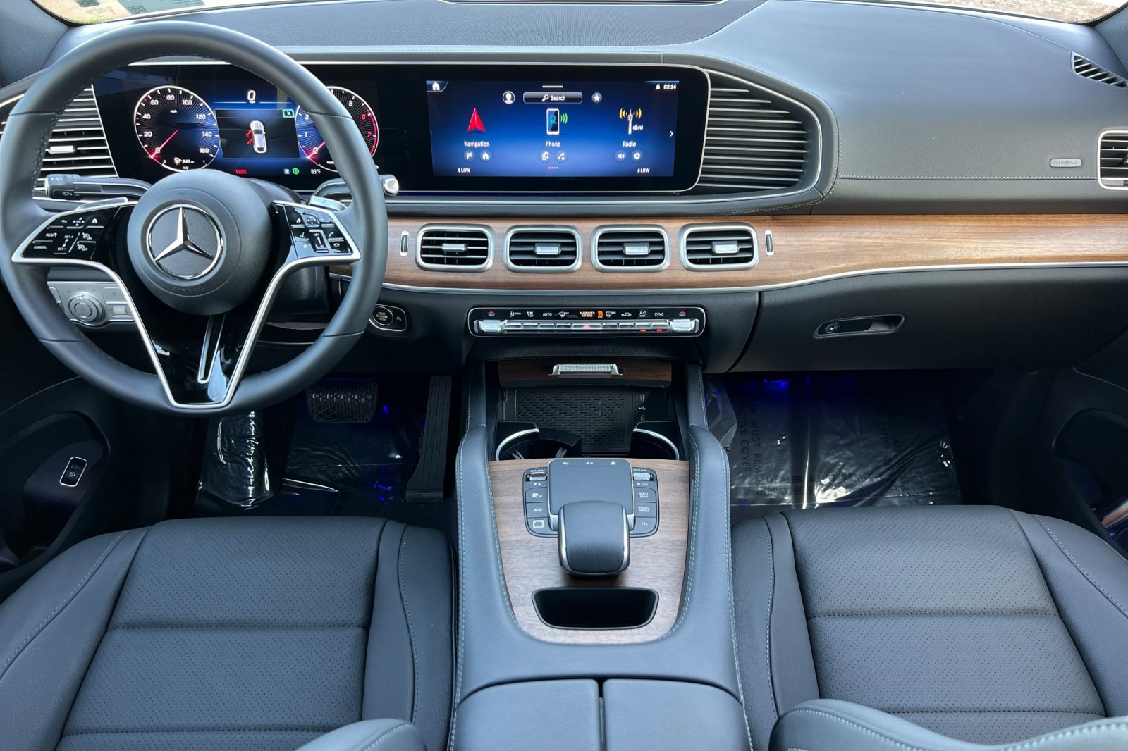 2025 Mercedes Benz GLE 450 4MATIC photo 2