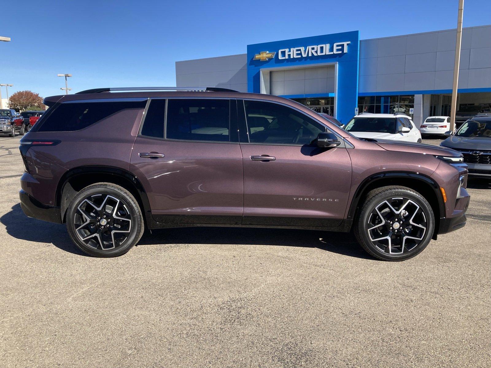 2026 Chevrolet Traverse High Country photo 2