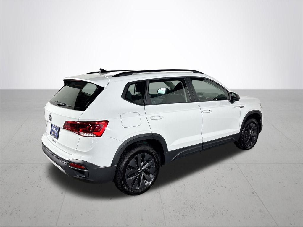 2023 Volkswagen Taos S photo 3