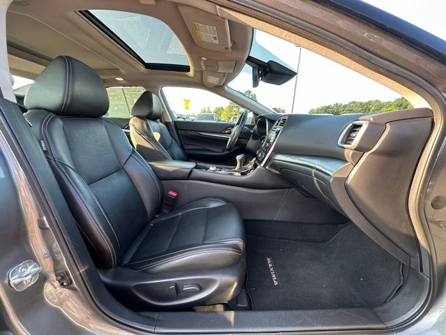 2020 Nissan Maxima SL photo 30