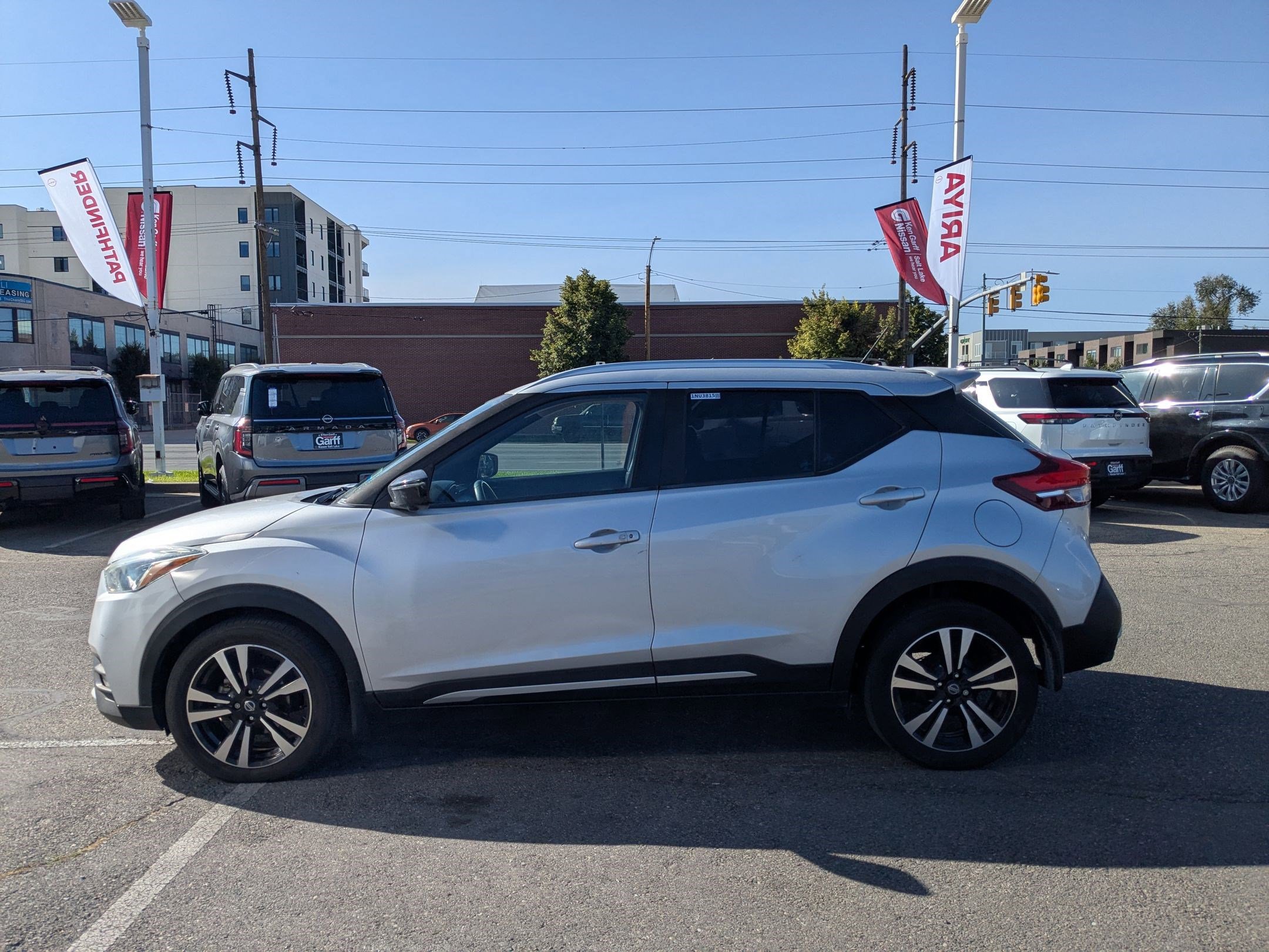 2018 Nissan Kicks SR photo 5