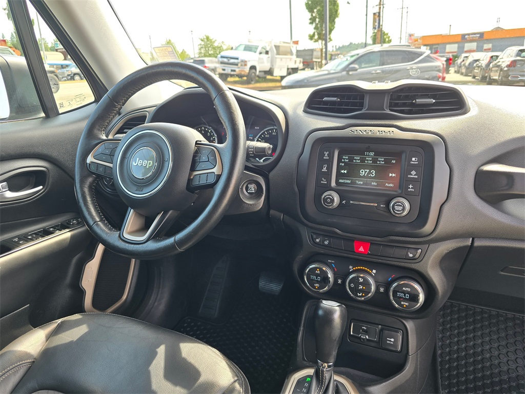 2017 Jeep Renegade Trailhawk photo 10